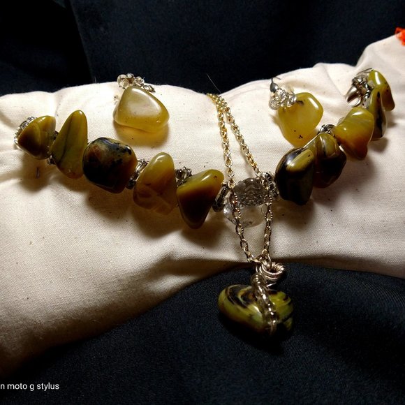 CCLHMHLLC Semi Precious Stone Sets - Picture 1 of 4